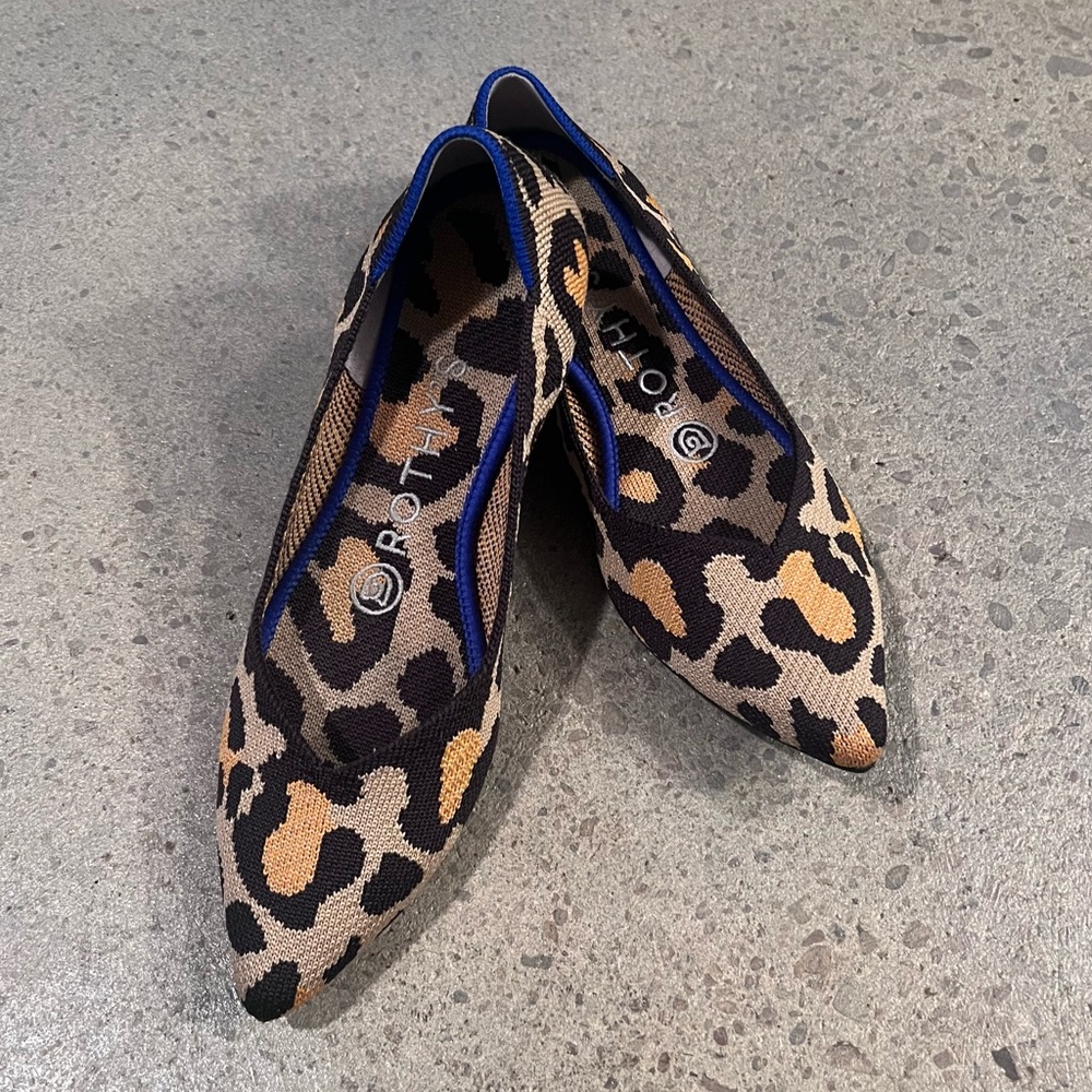 Rothy’s Points Big Cat (Leopard) - Women’s Flat Shoes